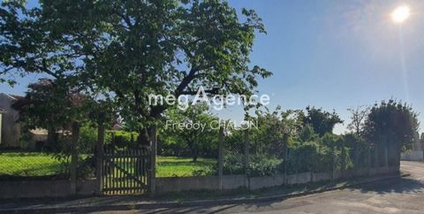 CHANTONNAY TERRAIN 432m² CENTRE VILLE quartier des Croissettes
