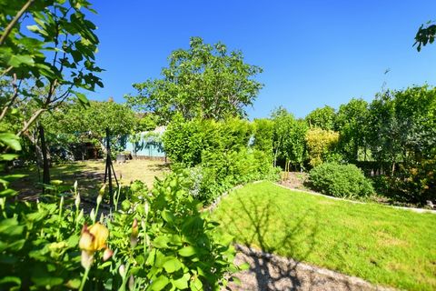Maison de 144 m2 à Le Creusot avec un terrain arboré