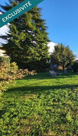 Au coeur de BRON - PARCELLE A BÂTIR 500 m² hors lotissement - Libre constructeur