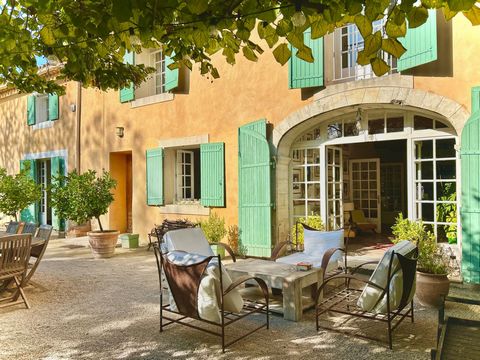 Propiété du 15e siècle de 630m2 sur plus d'un hectare