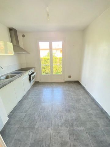 APPARTEMENT T3 A VENDRE RIORGES 42153