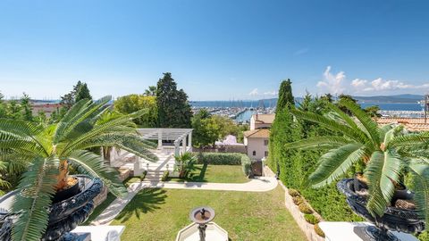 VILLA BELLE EPOQUE VUE MER A SAINT RAPHAEL
