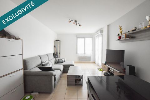 T2 Bon état Lyon 8eme - Garage - Terrasse
