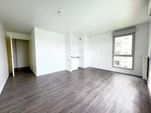 Beau 2 pièces lumineux avec balcon – À 12 min de Vert de Maisons