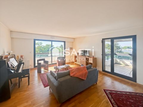 Dernier étage, lumière & terrasse au cœur de Caudéran