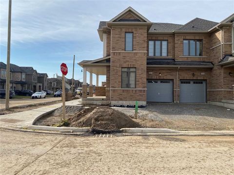 Brand New, Never Lived 4 Bed Rm,3 Bath In Prestigious North West Brampton. Close To Mount Pleasant Go Station, Minutes To Plaza, Parks & School. Filled With Natural Light. This Brand New House Comes With All New S/S Appliances, Upgraded Kitchen. Tena...