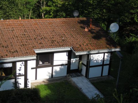 This full-facility resort is located on the southern slope of Steinkopf, at an altitude of 350 to 410 meters above sea level. Situated between the Fulda and Werra Rivers, the small village of Ronshausen / Machtlos offers an excellent mild air quality...