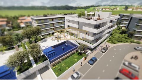 Two bedroom apartment in a condominium with swimming pool and gym and luxury finishes (under construction). Located in Vale Lagar, one of the quietest places in Portimão, just 5 minutes drive from the city center or the accesses to the A22 (motorway)...