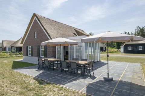 A wonderful holiday feeling with a traditional touch Whether you like nature or culture, traditional or modern, it's all in the mix at Bungalowpark De Heihorsten! The comfortable holiday homes may have a historical architectural style, but your own t...
