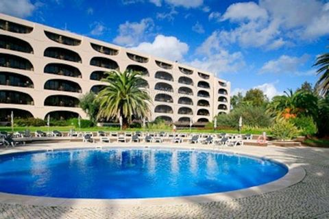 NA SPRZEDAŻ 4 TYGODNIE TIMESHARE VILA GALÉ CASCAIS 4* / €27 000,00 Świetna okazja, aby zostać właścicielem na 4 tygodnie (w sezonie) w apartamencie T0, w ramach Perpetual Periodic Housing Right, w Vila Galé Cascais 4*. Tygodnie: 06; 15; 32 i 51, odpo...