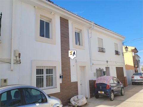 This property is located just a short walk from the centre of town Villanueva de Trabuco benefitting from stunning views over the roof tops and across the surrounding countryside. The current owners have been updating this property significantly givi...