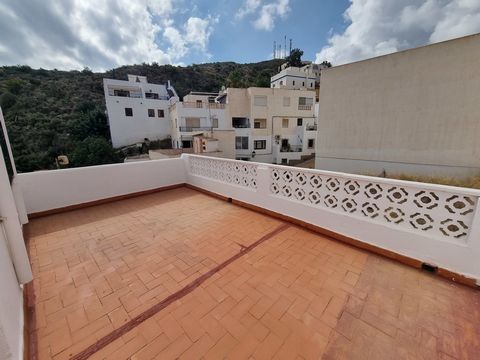 **RECENTLY REDUCED** Spanish Property Choice is delighted to offer you a three bedroom one bathroom property in the beautiful Mojacar old town. Mojacar old town is an elevated hillside village situated approximately 90 km from the capital city of Alm...