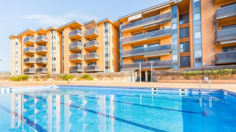 Appartement van 62 m2 gelegen in Lloret de Mar (badplaats Fenals), op 300 m van het strand en 400 m van het centrum, in een complex met gemeenschappelijk zwembad en tuin. In het noordoosten van het Iberisch schiereiland, een meest perfecte mix van kl...