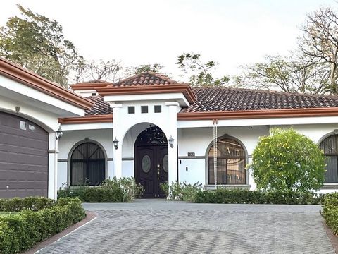 Located in Ciudad Hacienda Los Reyes, this beautiful single-story colonial-style house is situated in a gated community with CCTV and 24/7 security, with easy access to Route 27. Interior: The house features a spacious living and dining area, along w...