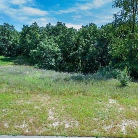 Walkout; Backs to Independence Oaks Park. Wooded, adjacent to upscale homes in Manors of Deerwood VIII.