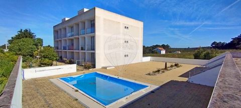 Bank divestment property.   Welcome to your dream apartment in charming Nazaré! This spacious 133 m² apartment offers a luxurious and comfortable lifestyle for you and your family. Located in an exclusive condominium, it has all the amenities you nee...