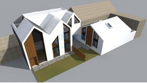 Fantástico e amplo terreno com ruínas apto para construção, é possível construir um ou mais prédios de 2 andares (térreo, 1º andar e sótão). Há também um projeto aprovado para a edificação de 5 moradias, cada uma com espaços exteriores privativos. Es...