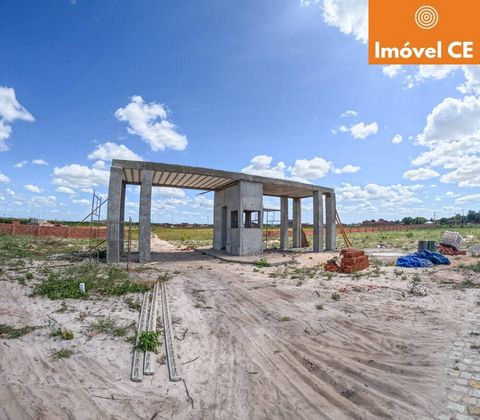 Terrain disponible à Praia de Majorlândia, d’une superficie de 200 à 250 mètres carrés, idéal pour construire la maison de vos rêves, comprenant : Salle de sport entièrement équipée pour vos activités physiques quotidiennes. Espace gourmand parfait p...