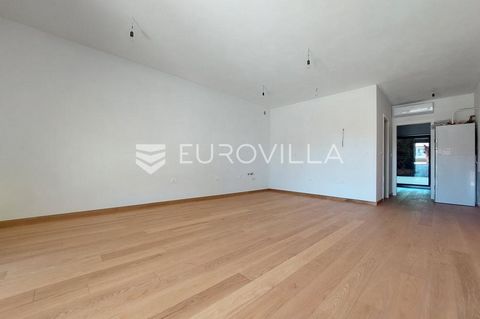 A quality apartment of a total of 79.93 m2 is located on the 1st floor of a newly built building, which consists of a total of 4 residential units. Upon entering the apartment, we are greeted by a small lobby, which is directly connected to the livin...