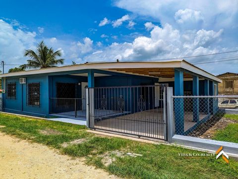 Welkom in uw droomhuis op Domingo Cruz St. in het hart van San Ignacio! Ontdek modern comfort en stijl in dit prachtig gerenoveerde juweeltje met 2 slaapkamers en 1 badkamer, nu te koop. Dit huis is de perfecte mix van eigentijds design en functionee...