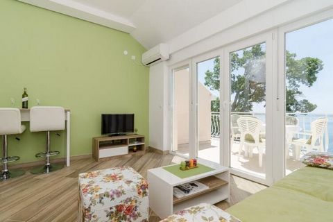 Apartments Marmo are located in Mlini, a quiet little place in Dubrovnik Region, only a 20 minute ride from the Old Town of Dubrovnik. Property offers four air-conditioned units with free WiFi and spacious balconies with breathtaking views of the Adr...