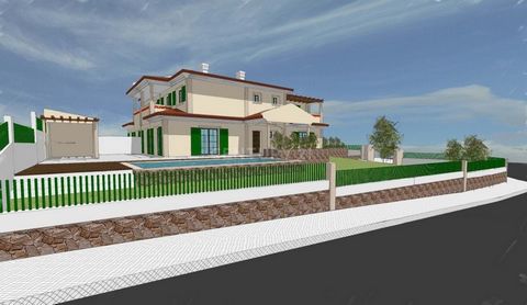 Si vous êtes à la recherche de la maison de vos rêves dans un environnement paisible et familial, vous avez trouvé l’occasion idéale. Avec un jardin, une piscine privée et située à seulement 4 minutes d’Ericeira, cette propriété offre l’équilibre idé...