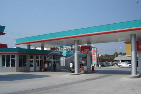 OFFERTA 13343 - ... - Vendesi una stazione di servizio che è l'UNICA STAZIONE DI METANO della zona. Oltre a metano, benzina, gasolio e gas di petrolio liquefatto. La superficie della proprietà è di 2420 mq. L'edificio di servizio ha una superficie di...