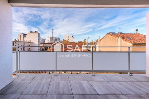 Grand appartement de standing, parking et terrasse
