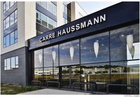 Dpt Essonne (91), à vendre EVRY Bureau au coeur de la cité administrative