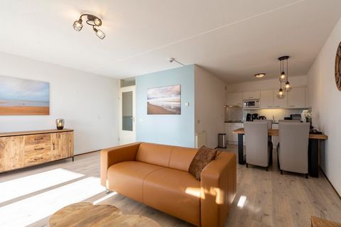 Experience the beauty of the beach in this nice apartment ideally located on the first floor. This charming apartment welcomes up to 4 guests and features bright French doors that flood the space with natural light. The tidy and comfortable furnishin...