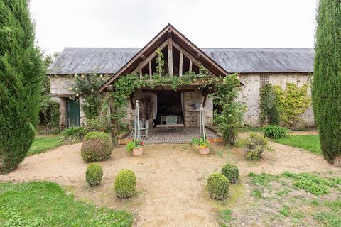Step into history at this 16th-century holiday home nestled in the tranquil hamlet of Les Beaumonts, near Saint-Laurent-des-Mortiers. Perfect for a couple or small family, the property offers a natural setting, a covered terrace, and a lush garden th...