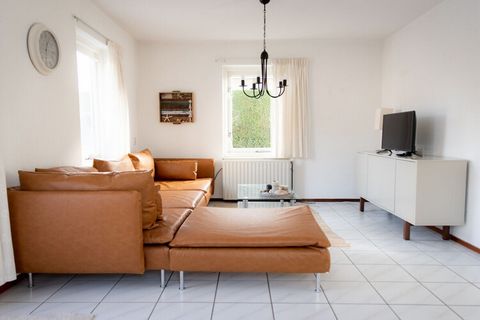 Zeer comfortabel vakantiehuis te huur van particuliere eigenaren voor maximaal 6 personen in Ouddorp Zuid Holland, 10 minuten van zee en strand.