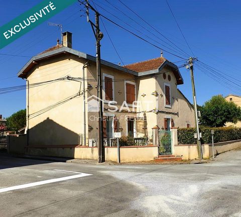 Maison de Village, grand terrain et dépendances
