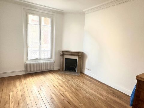 APPARTEMENT TRAVERSANT 3 PIECES 56M2 PARQUET CHEMINÉE