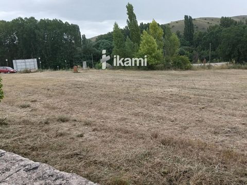 Grundstück zum Verkauf in Sepulveda, mit 115.000 m2 asphaltiert, Strom und Wasser.