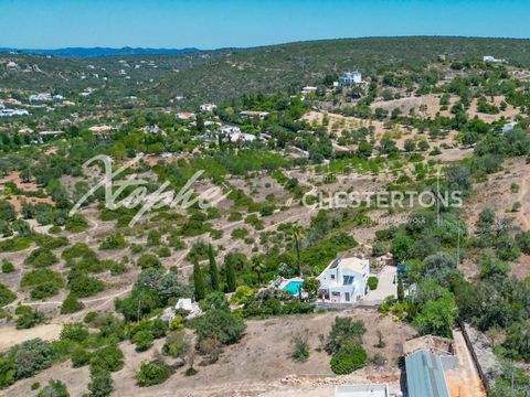 Located in Loulé. Discover the epitome of tranquility on this picturesque countryside building plot, offering an approved project for a stunning modern villa that captures the essence of luxury living. Located just minutes from the historic city of L...