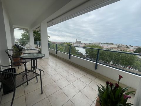 Appartement d'exception avec terrasse au cur de Royan