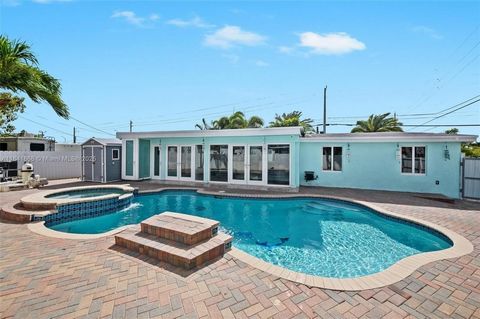 Reduced price ! Come and preview one of the best priced S/F pool homes in 33165. When talking about location look no more as this property is located in the low density area of Westechester. Property features are :salt water pool/jacuzzi/heater, remo...