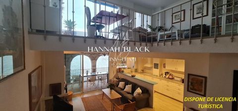 Appartement aan zee op het noorden in een emblematisch gebouw met een stenen gevel in het hart van de stad, met een onovertroffen uitzicht op 