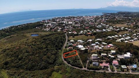 Investissez à Sainte-Anne: terrain à saisir