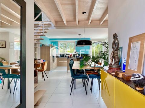 Maison moderne, fonctionnelle et chaleureuse