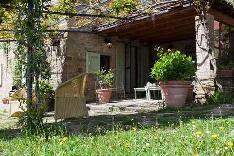 Located in Cortona is a lovely private villa with 4 bedrooms that can accommodate 9 people, and is ideal for large families or groups of friends. You can explore the city of Cortona, only 2 km away, as well as Arezzo, Florence and Siena, which are al...