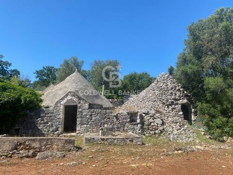 PUGLIA. Ceglie Messapica TRULLO WITH LAMIA Coldwell Banker offers for sale, exclusively, two trulli with two lamias to renovate a few kilometers from Ceglie Messapica. The buildings could be joined internally to create a single property or create two...