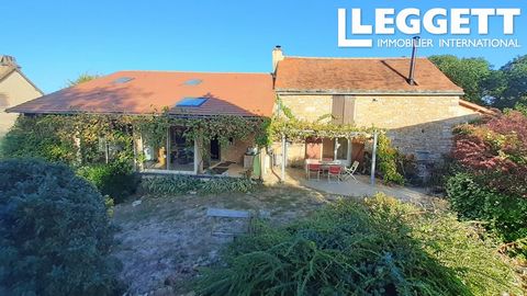 A24786MAL46 - Beautiful stone house of approx. 180 m², in a peaceful hamlet that is not isolated. Possibility of having 2 independent dwellings, making it perfect for a 2nd home or gîte. Ground floor: spacious 35 m² lounge, 2 kitchens of 35 and 16 m²...