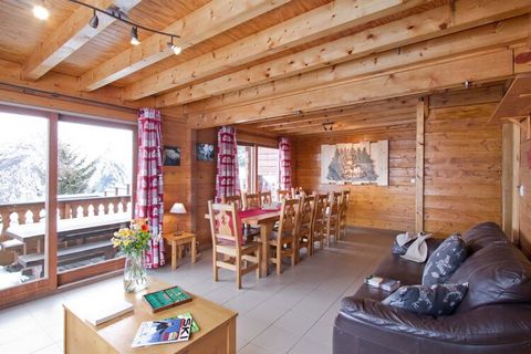 Chalet Soleil Levant is an attractive and comfortable chalet, located near the Place de Venosc in the winter sports mecca Les Deux Alpes. The slopes and the centre with shops, bars and restaurants are located approx. 300 m from the chalet. The sauna ...