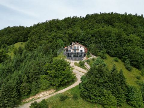 Location: Primorsko-goranska županija, Delnice, Crni Lug. GORSKI KOTAR, CRNI LUG - Luxury villa with 20,000 m2 garden On the slopes of beautiful green hills, a villa with wellness on a 20,000 m2 garden is for sale. Surrounded by forest and meadows, i...