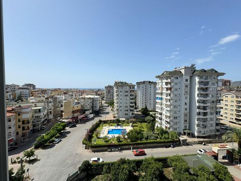 Apartment in a popular area of ​​Alanya, Cikcilli This spacious apartment is located on the 6th floor in one of the most popular areas of Alanya - Cikcilli. The area is known for its convenient infrastructure and proximity to the main attractions of ...