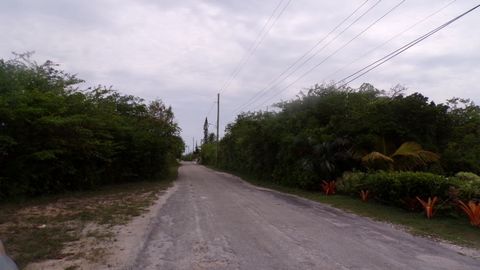 This property is centrally located in Deadman's Cay. Close to the Deadman's Cay Police Station, Churches, grocery stores, schools and Deadman's Cay Airport. The owner has started construction for a 65'x65' square foot house. Great opportunity for som...