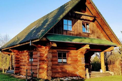 Cabaña de madera con sauna en el jardín, jacuzzi, chimenea, canal de Kiel, tranquilidad, naturaleza, niños, se admiten perros. Jardín vallado. WiFi, ubicación aislada.