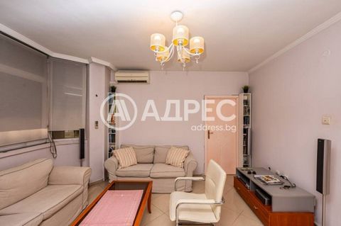 ADDRESS presents a great offer of a one-bedroom apartment functionally converted into a two-bedroom apartment. The property is fully furnished and equipped with all necessary furniture and high-end electrical appliances. Living room with a separate k...